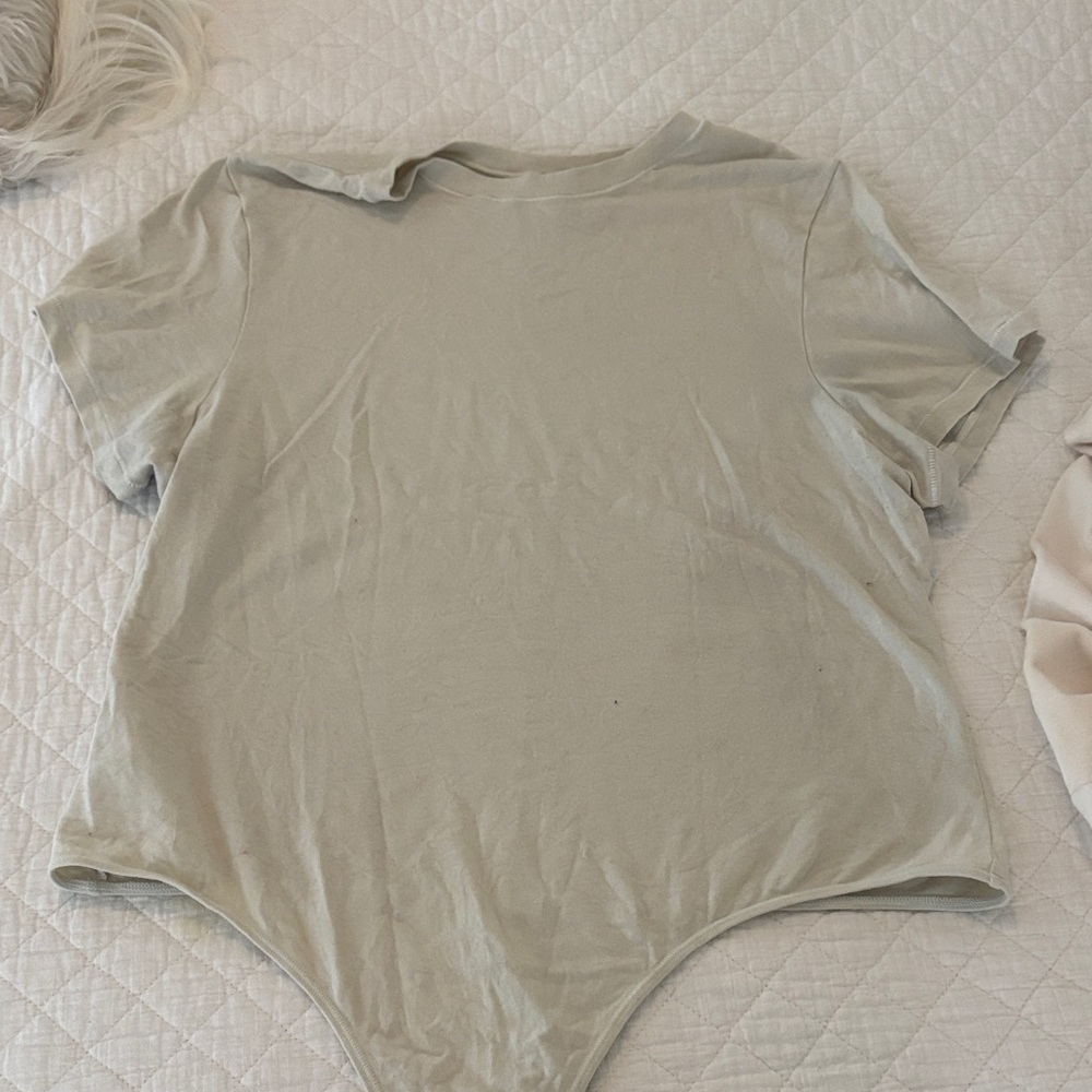 Skims Women's Cream bodysuit